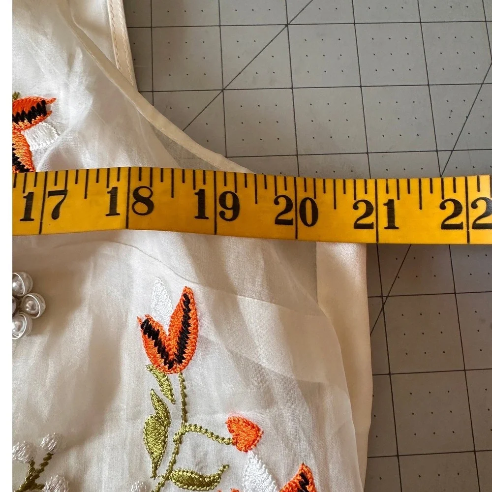 Tory Burch SZ 12 Floral‎ Embroidered Beaded Silk Top Lace Peter Pan Collar Ivory